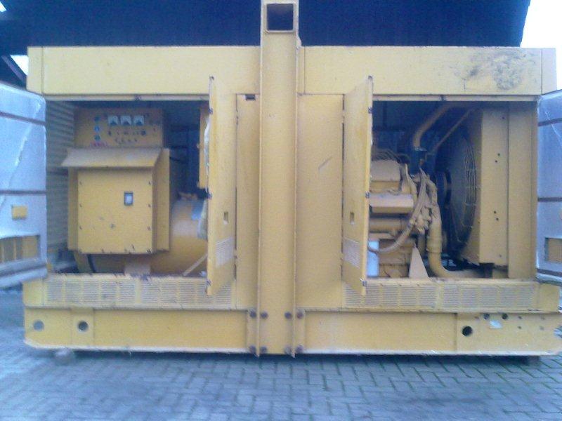 Generatorset
Caterpillar
550 kVA canopy