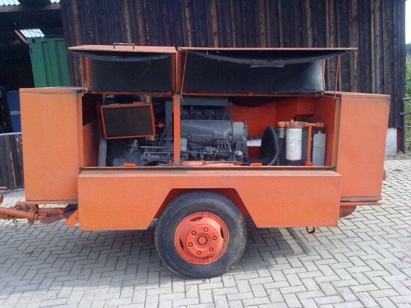 Air Compressor
Mannesmann Demag
7 M3 / 7 Bar